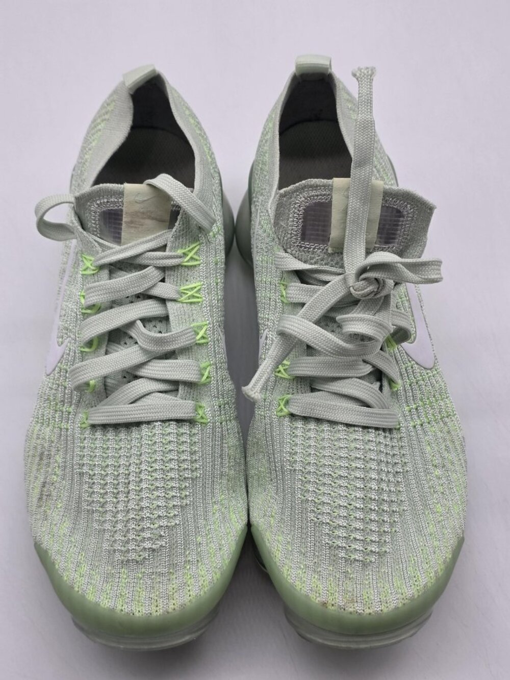 Nike Air VaporMax Flyknit 2 Shoes Womens 9 Green Jade Aura Sneakers AJ6910-300 - Picture 3 of 10